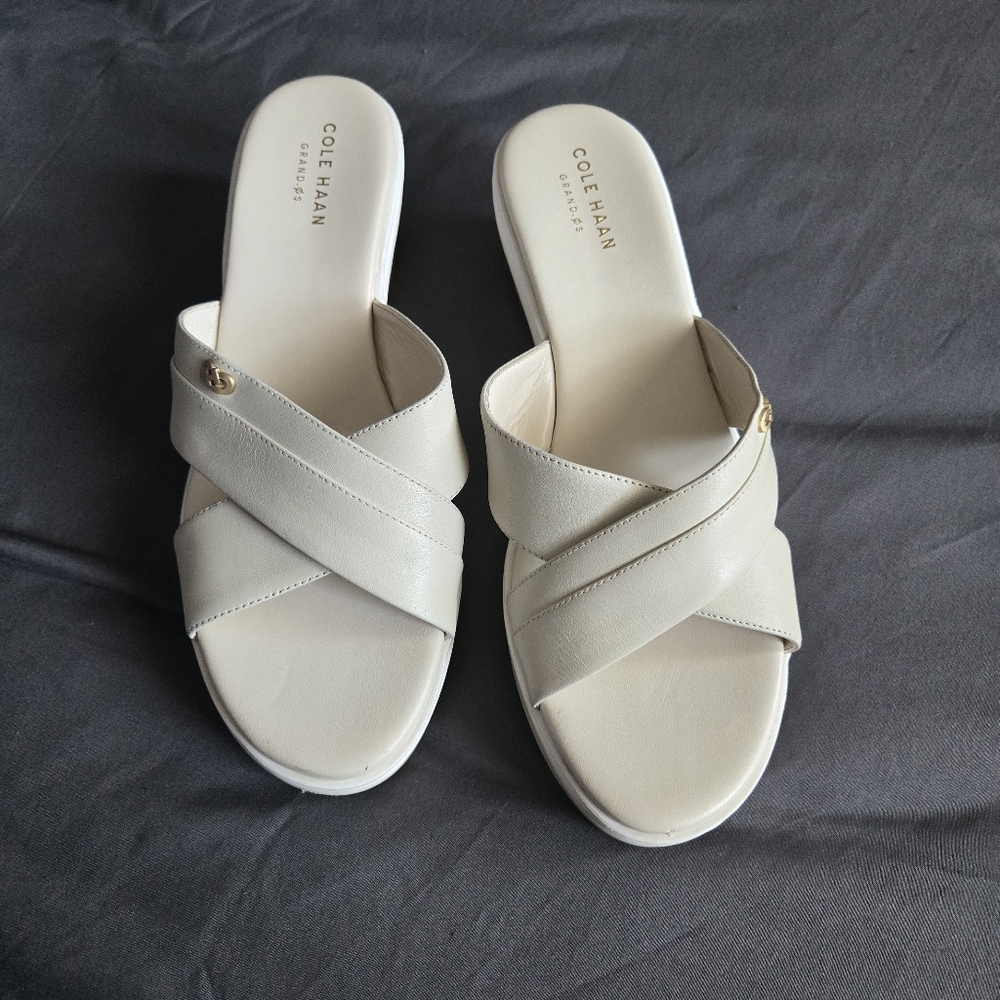 Cole Haan Grand OS Women's Cream Brielle Slide Sandals Sz 8